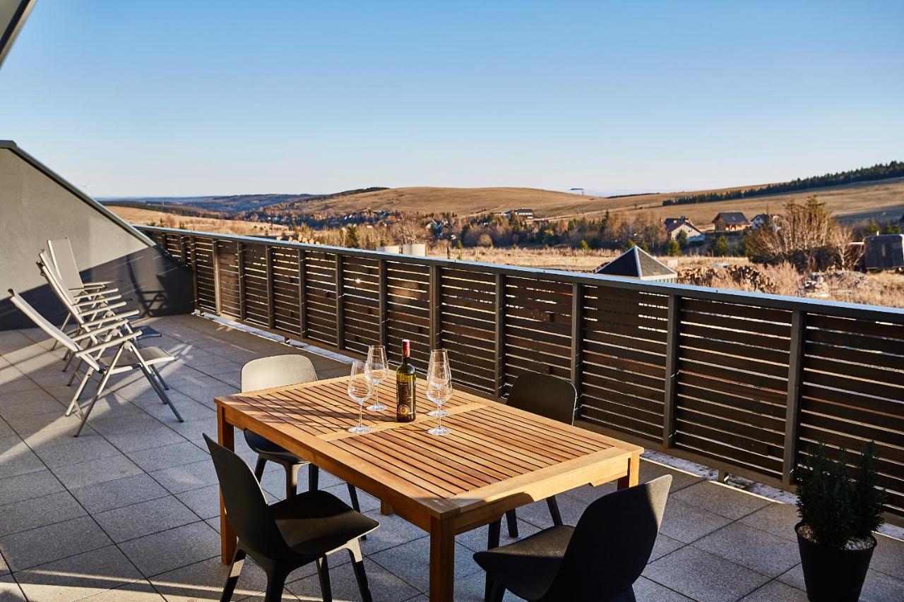 Mountain Apartments Klinovec Hexagon Лоучна-под-Клиновцем Экстерьер фото