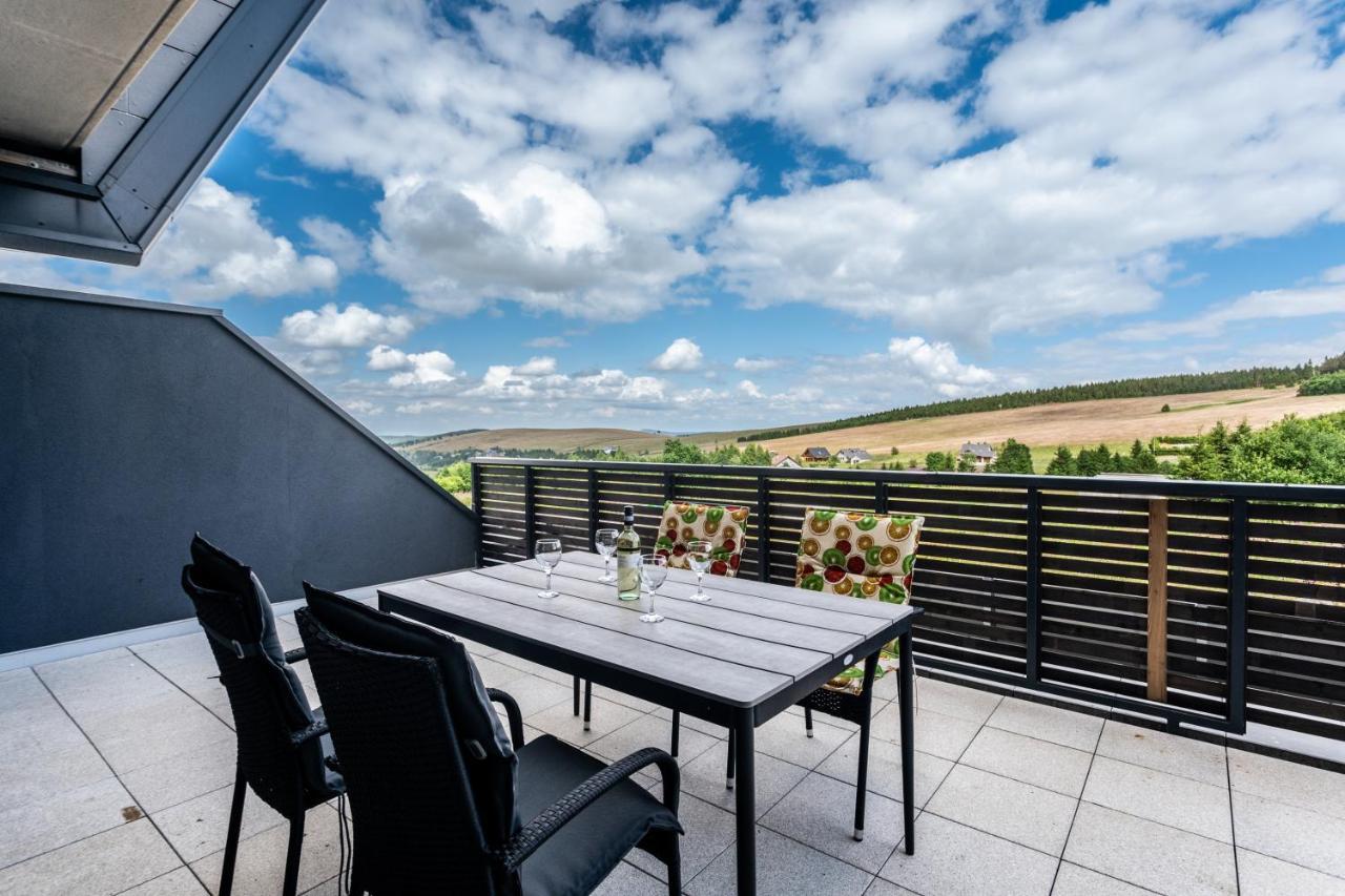 Mountain Apartments Klinovec Hexagon Лоучна-под-Клиновцем Экстерьер фото
